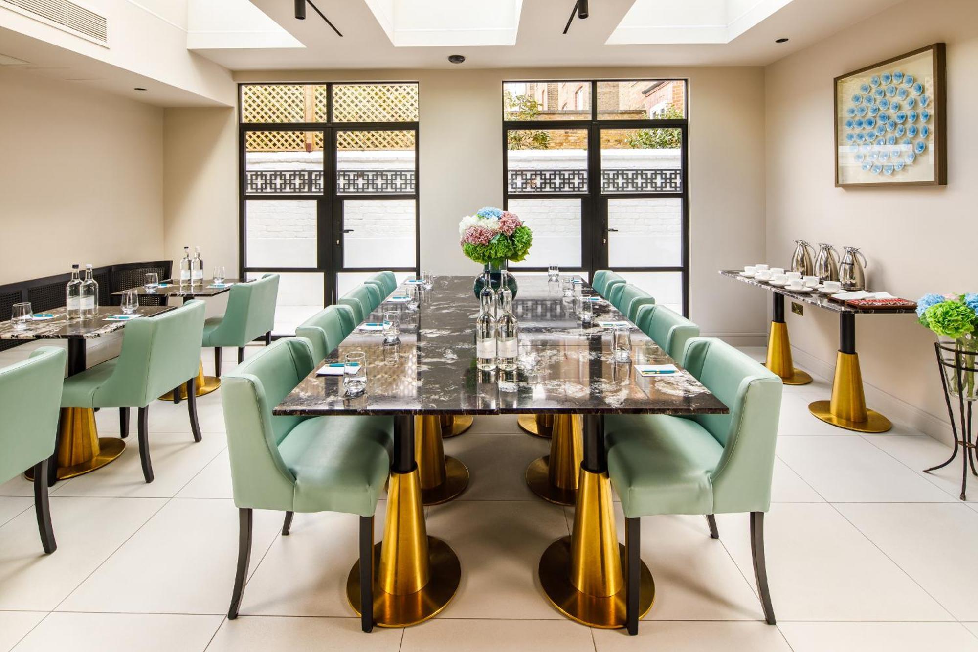 Ellen Kensington 5*